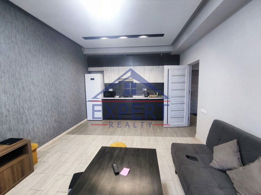 ԿԵՆՏՐՈՆ, ԱՐԳԻՇՏԻ ՓՈՂՈՑ, 2 ՍԵՆՅԱԿ