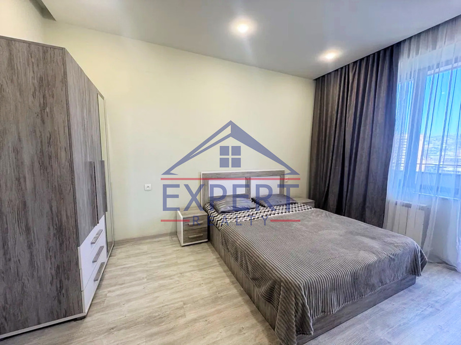 ԿԵՆՏՐՈՆ, ԱՐԳԻՇՏԻ ՓՈՂՈՑ, 2 ՍԵՆՅԱԿ