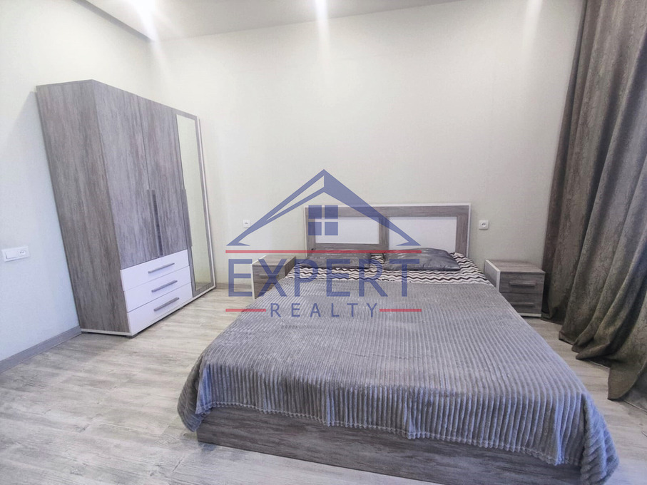 ԿԵՆՏՐՈՆ, ԱՐԳԻՇՏԻ ՓՈՂՈՑ, 2 ՍԵՆՅԱԿ