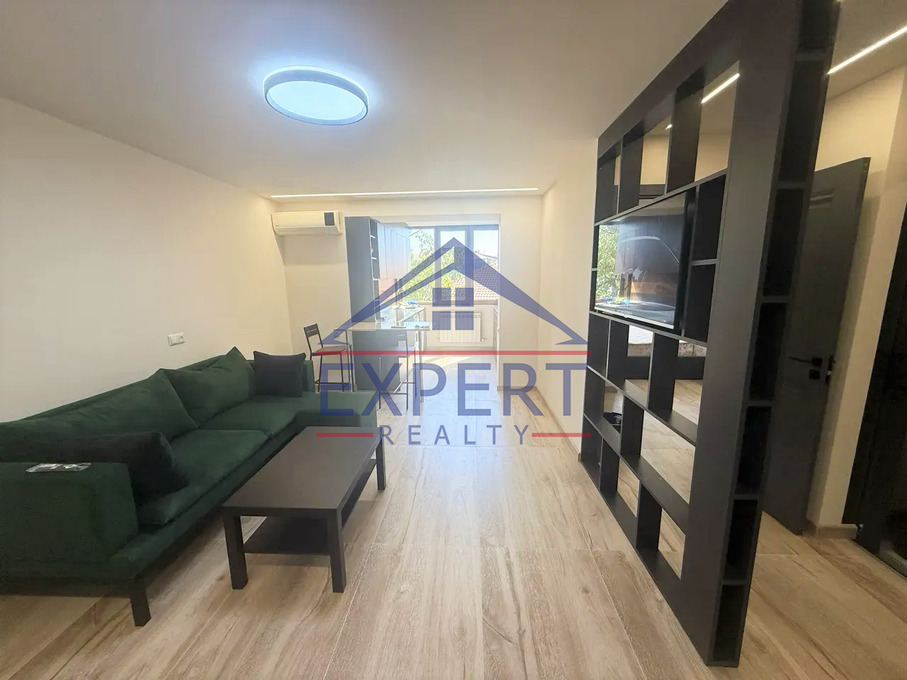 ԿԵՆՏՐՈՆ, ՄԱՇՏՈՑԻ ՊՈՂՈՏԱ, 2 ՍԵՆՅԱԿ