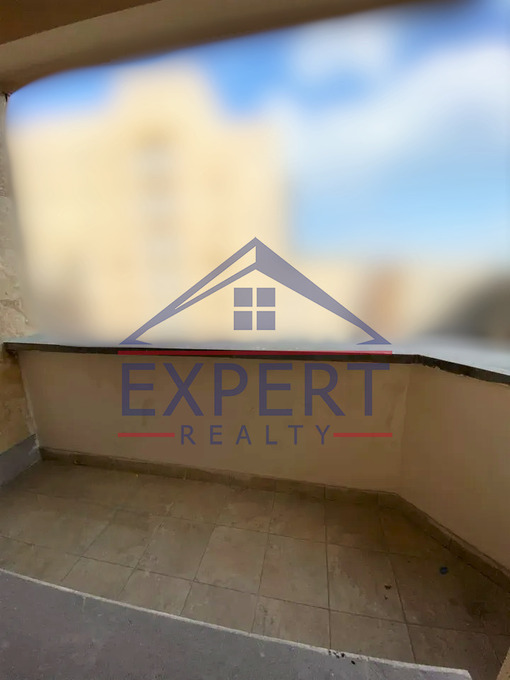 ԿԵՆՏՐՈՆ, ԲՈՒԶԱՆԴ ՓՈՂՈՑ, 2 ՍԵՆՅԱԿ