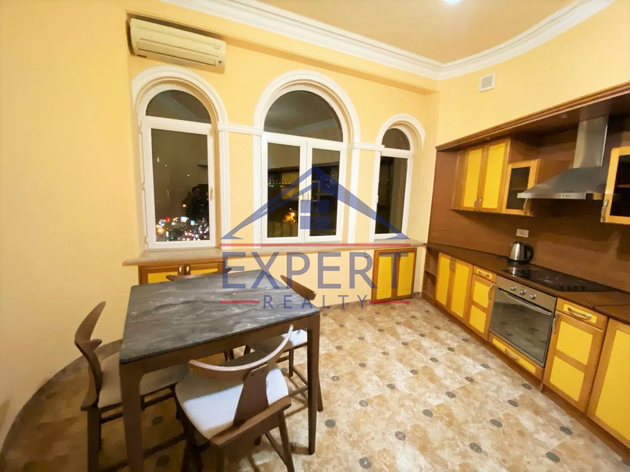 ԿԵՆՏՐՈՆ, ՄՈՍԿՈՎՅԱՆ ՓՈՂՈՑ, 3 ՍԵՆՅԱԿ