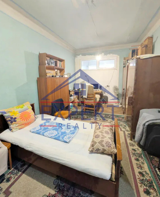 ԿԵՆՏՐՈՆ, ԿՈՂԲԱՑՈՒ ՓՈՂՈՑ, 3 ՍԵՆՅԱԿ