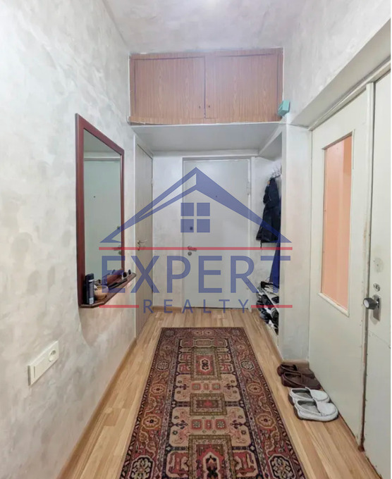 ԿԵՆՏՐՈՆ, ԿՈՂԲԱՑՈՒ ՓՈՂՈՑ, 3 ՍԵՆՅԱԿ