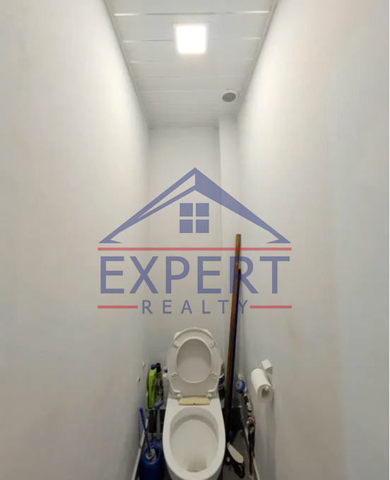 ԿԵՆՏՐՈՆ, ԿՈՂԲԱՑՈՒ ՓՈՂՈՑ, 3 ՍԵՆՅԱԿ