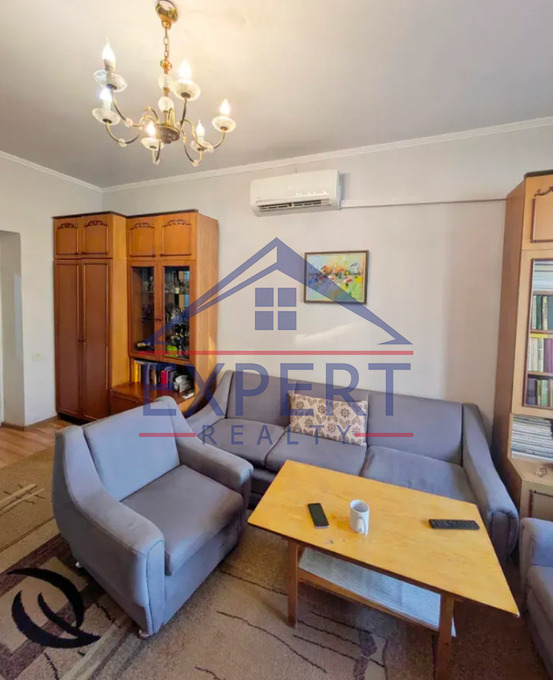 ԿԵՆՏՐՈՆ, ԿՈՂԲԱՑՈՒ ՓՈՂՈՑ, 3 ՍԵՆՅԱԿ