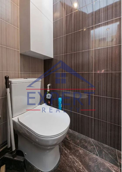 ԱՐԱԲԿԻՐ, ԱԶԱՏՈՒԹՅԱՆ ՊՈՂՈՏԱ, 4 ՍԵՆՅԱԿ