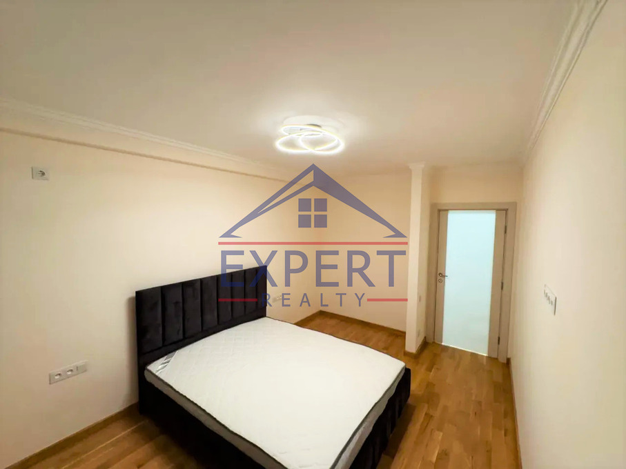 ԿԵՆՏՐՈՆ, ԿՈՂԲԱՑՈՒ ՓՈՂՈՑ, 3 ՍԵՆՅԱԿ