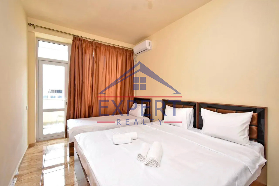 ԿԵՆՏՐՈՆ, ԱՐԱՄԻ ՓՈՂՈՑ, 2 ՍԵՆՅԱԿ