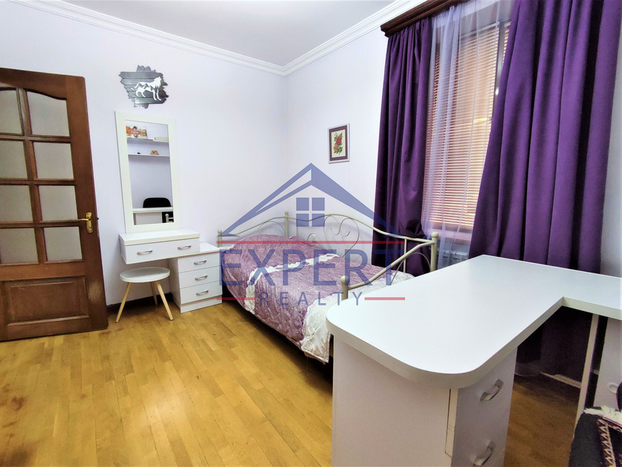 ԱՐԱԲԿԻՐ, ՓԱՓԱԶՅԱՆ ՓՈՂՈՑ, 4 ՍԵՆՅԱԿ