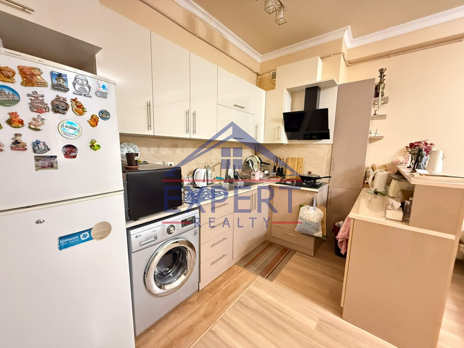 ԿԵՆՏՐՈՆ, ԱՐԳԻՇՏԻ ՓՈՂՈՑ, 2 ՍԵՆՅԱԿ