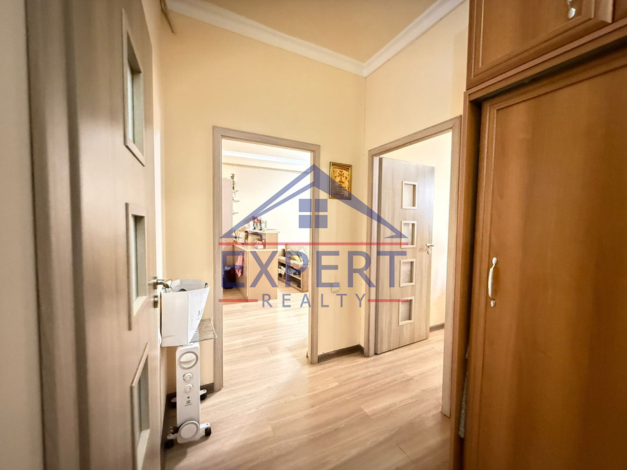 ԿԵՆՏՐՈՆ, ԱՐԳԻՇՏԻ ՓՈՂՈՑ, 2 ՍԵՆՅԱԿ