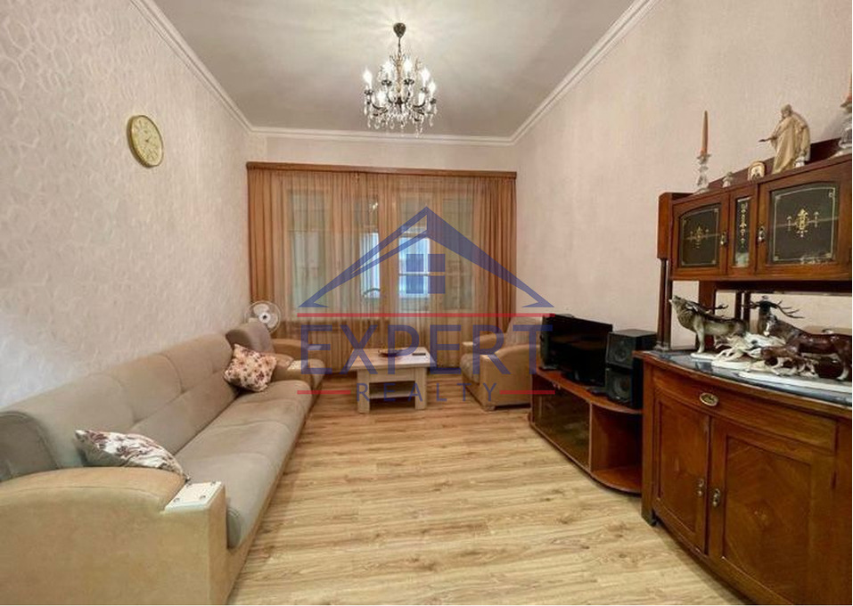 ԿԵՆՏՐՈՆ, ՏԵՐՅԱՆ ՓՈՂՈՑ, 2 ՍԵՆՅԱԿ