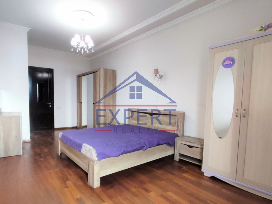 ԿԵՆՏՐՈՆ, ՁՈՐԱՓԻ ՓՈՂՈՑ, 4 ՍԵՆՅԱԿ