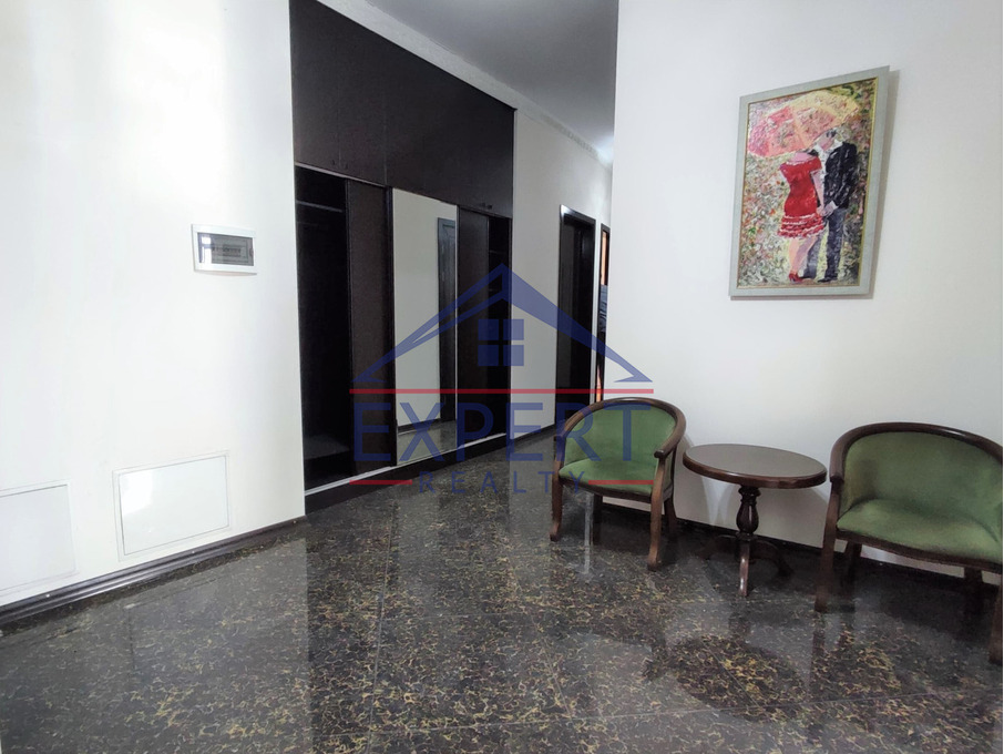 ԿԵՆՏՐՈՆ, ՁՈՐԱՓԻ ՓՈՂՈՑ, 4 ՍԵՆՅԱԿ