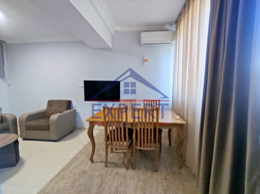 ԿԵՆՏՐՈՆ, ՀԻՆ ԵՐԵՎԱՆՑՈՒ ՓՈՂՈՑ, 3 ՍԵՆՅԱԿ