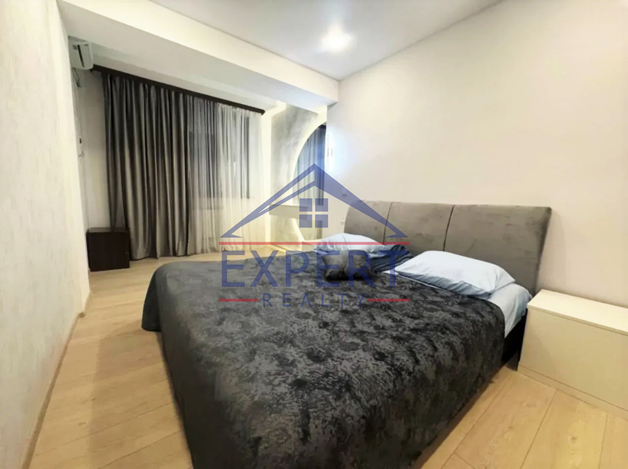 ԿԵՆՏՐՈՆ, ՀԻՆ ԵՐԵՎԱՆՑՈՒ ՓՈՂՈՑ, 3 ՍԵՆՅԱԿ