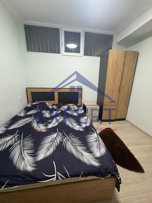 ԿԵՆՏՐՈՆ, ՀԻՆ ԵՐԵՎԱՆՑՈՒ ՓՈՂՈՑ, 3 ՍԵՆՅԱԿ