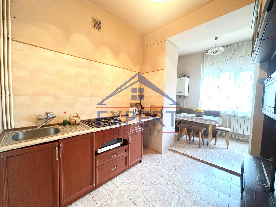 ԿԵՆՏՐՈՆ, ԹԱՄԱՆՅԱՆ ՓՈՂՈՑ, 3 ՍԵՆՅԱԿ