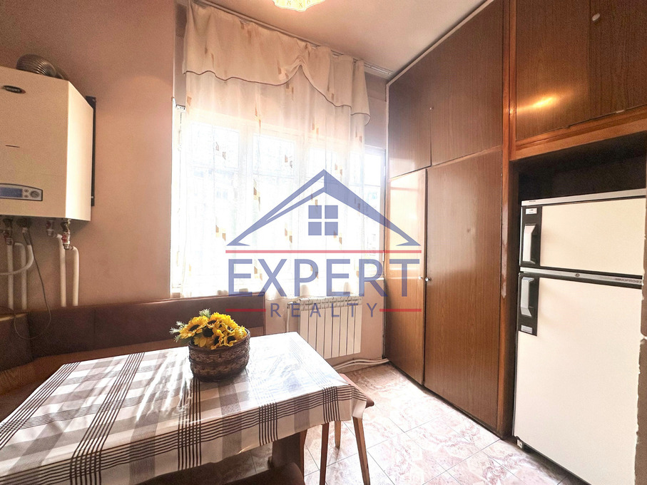 ԿԵՆՏՐՈՆ, ԹԱՄԱՆՅԱՆ ՓՈՂՈՑ, 3 ՍԵՆՅԱԿ