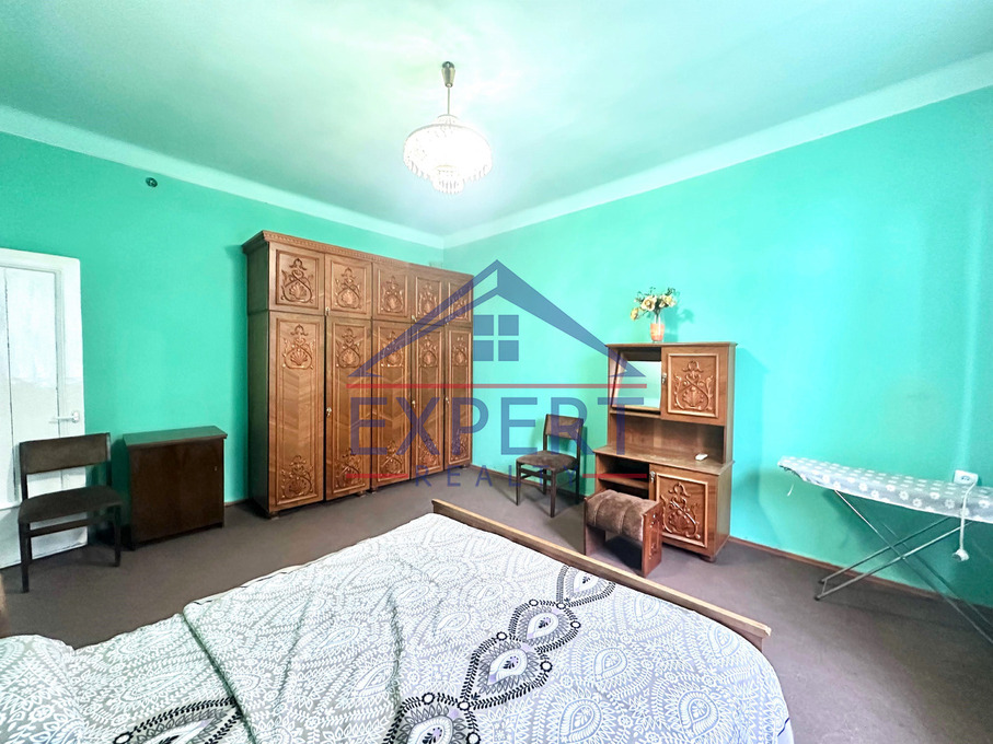 ԿԵՆՏՐՈՆ, ԹԱՄԱՆՅԱՆ ՓՈՂՈՑ, 3 ՍԵՆՅԱԿ