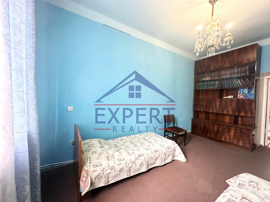 ԿԵՆՏՐՈՆ, ԹԱՄԱՆՅԱՆ ՓՈՂՈՑ, 3 ՍԵՆՅԱԿ