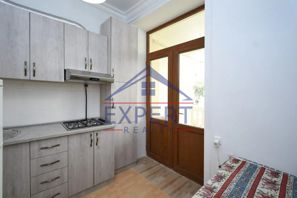 ԿԵՆՏՐՈՆ, ԹԱՄԱՆՅԱՆ ՓՈՂՈՑ, 3 ՍԵՆՅԱԿ