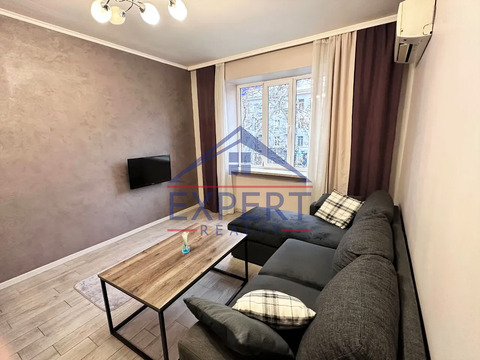 ԿԵՆՏՐՈՆ, ՄԱՇՏՈՑԻ ՊՈՂՈՏԱ, 2 ՍԵՆՅԱԿ