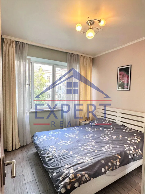 ԿԵՆՏՐՈՆ, ՄԱՇՏՈՑԻ ՊՈՂՈՏԱ, 2 ՍԵՆՅԱԿ