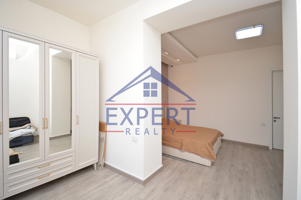 ԿԵՆՏՐՈՆ, ՍԱՐՅԱՆ ՓՈՂՈՑ, 3 ՍԵՆՅԱԿ