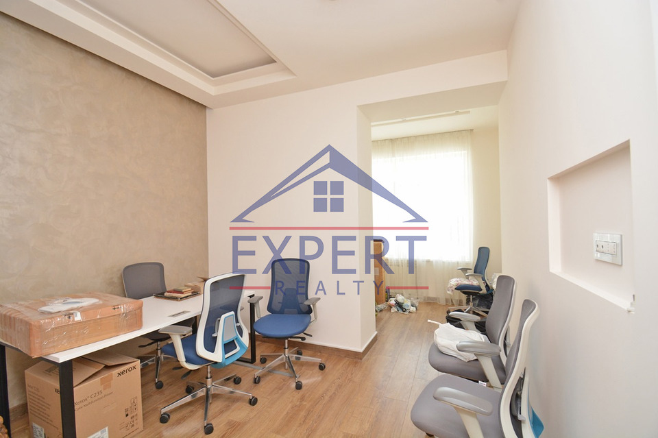 ԿԵՆՏՐՈՆ, ՍԱՐՅԱՆ ՓՈՂՈՑ, 3 ՍԵՆՅԱԿ