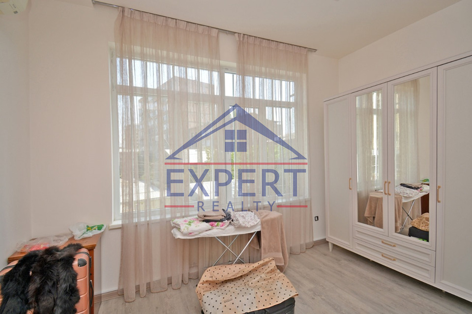 ԿԵՆՏՐՈՆ, ՍԱՐՅԱՆ ՓՈՂՈՑ, 3 ՍԵՆՅԱԿ