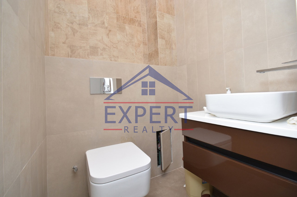 ԿԵՆՏՐՈՆ, ՍԱՐՅԱՆ ՓՈՂՈՑ, 3 ՍԵՆՅԱԿ