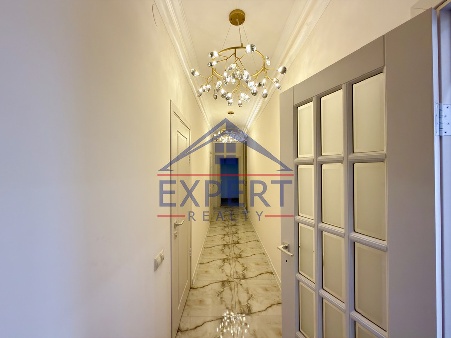 ԿԵՆՏՐՈՆ, ԱՐԳԻՇՏԻ ՓՈՂՈՑ, 3 ՍԵՆՅԱԿ