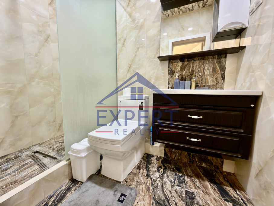 ԿԵՆՏՐՈՆ, ԱՐԳԻՇՏԻ ՓՈՂՈՑ, 3 ՍԵՆՅԱԿ