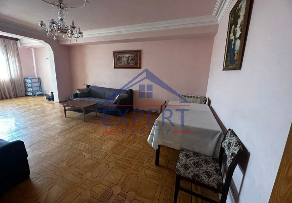 ԴԱՎԹԱՇԵՆ, ՄԱՐՇԱԼ  ԲԱԲԱՋԱՆՅԱՆ 4 ՍԵՆՅԱԿ
