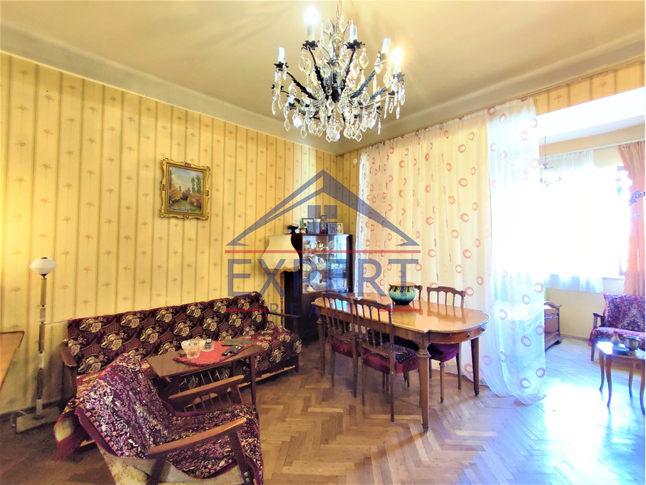 ԱՐԱԲԿԻՐ, ԿՈՄԻՏԱՍԻ ՊՈՂՈՏԱ, 3 ՍԵՆՅԱԿ