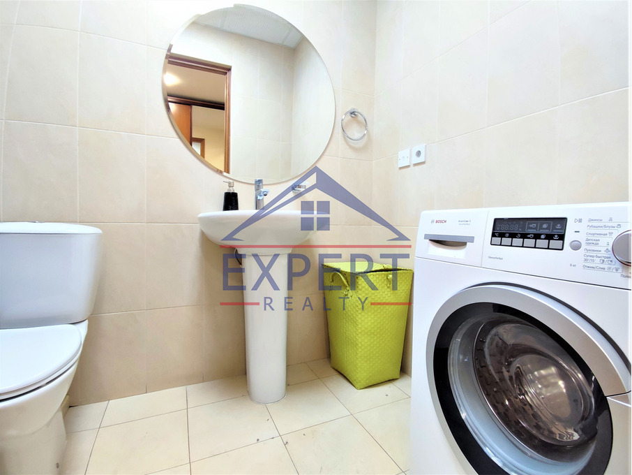 ԿԵՆՏՐՈՆ, ՊԱՐՈՆՅԱՆ ՓՈՂՈՑ, 4 ՍԵՆՅԱԿ