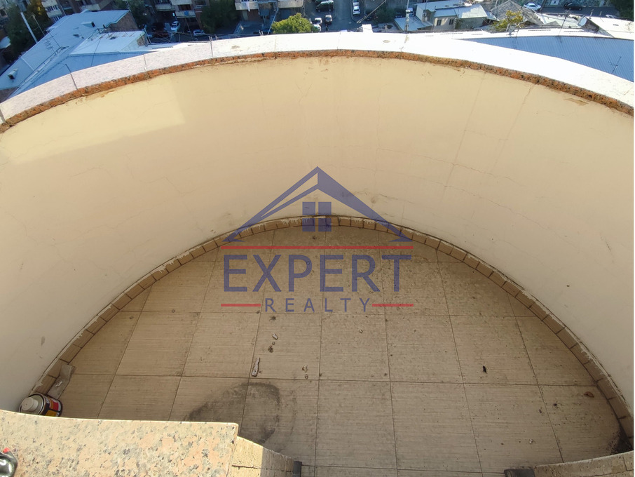 ԿԵՆՏՐՈՆ, ՊԱՐՈՆՅԱՆ ՓՈՂՈՑ, 4 ՍԵՆՅԱԿ