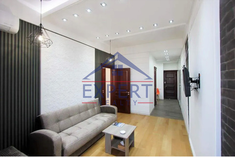 ԿԵՆՏՐՈՆ, ՄԱՇՏՈՑԻ ՊՈՂՈՏԱ, 2 ՍԵՆՅԱԿ
