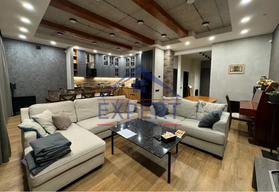 ԱՎԱՆ, ԱԲՈՎՅԱՆ ԹԱՂԱՄԱՍ, 5 ՍԵՆՅԱԿ