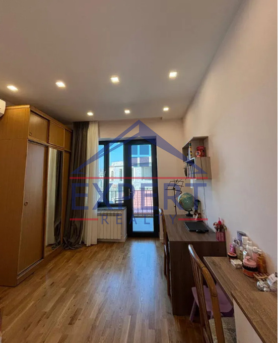 ԱՎԱՆ, ԱԲՈՎՅԱՆ ԹԱՂԱՄԱՍ, 5 ՍԵՆՅԱԿ