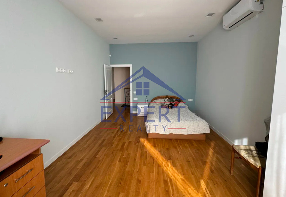 ԱՎԱՆ, ԱԲՈՎՅԱՆ ԹԱՂԱՄԱՍ, 5 ՍԵՆՅԱԿ