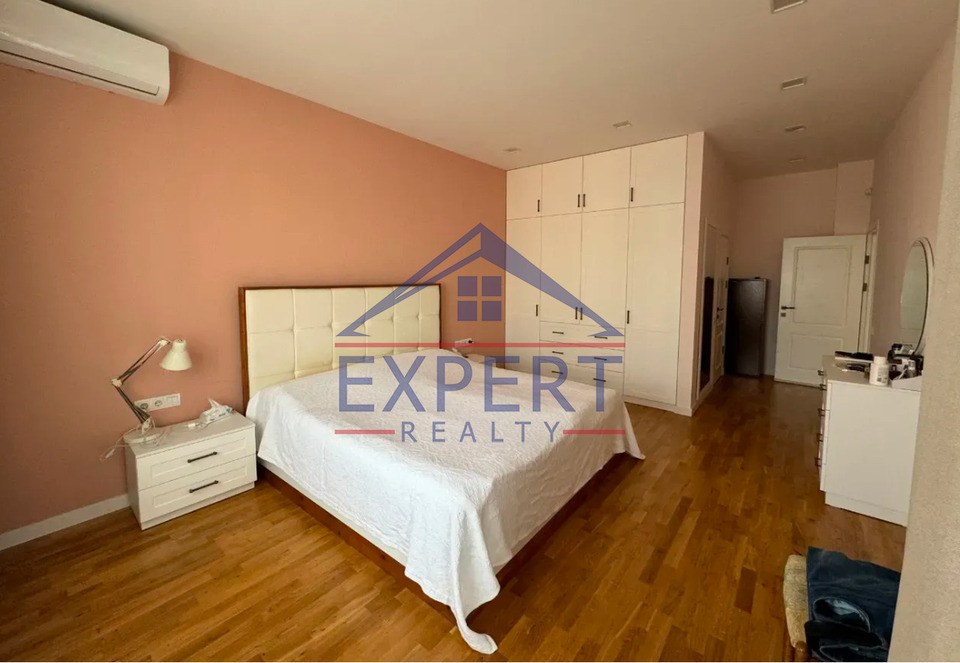 ԱՎԱՆ, ԱԲՈՎՅԱՆ ԹԱՂԱՄԱՍ, 5 ՍԵՆՅԱԿ