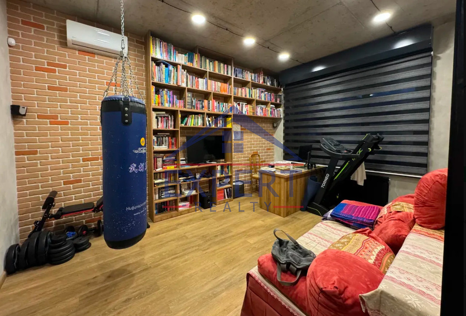 ԱՎԱՆ, ԱԲՈՎՅԱՆ ԹԱՂԱՄԱՍ, 5 ՍԵՆՅԱԿ