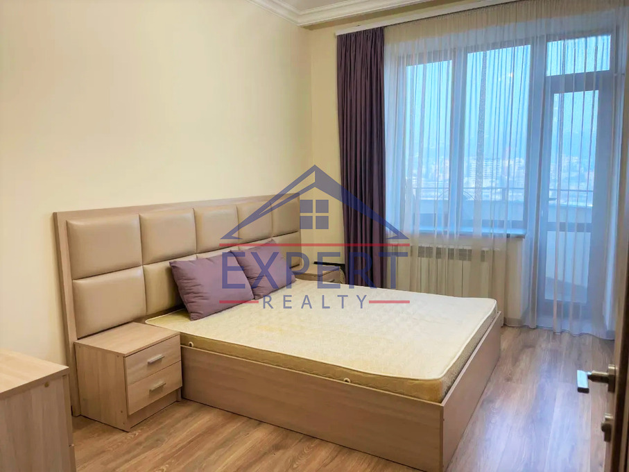 ԿԵՆՏՐՈՆ, ԱՐԳԻՇՏԻ ՓՈՂՈՑ, 2 ՍԵՆՅԱԿ