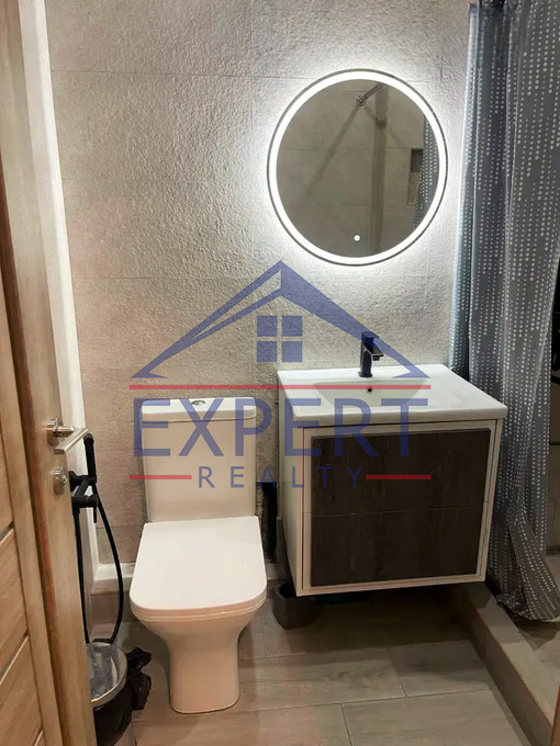 ԿԵՆՏՐՈՆ, ԱՐԳԻՇՏԻ ՓՈՂՈՑ, 2 ՍԵՆՅԱԿ