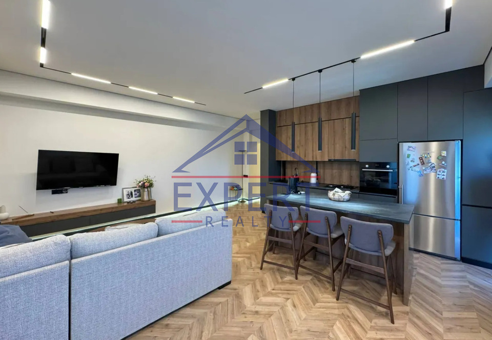 ՔԱՆԱՔԵՌ-ԶԵՅԹՈՒՆ, ԳՈԳՈԼԻ ՓՈՂՈՑ, 3 ՍԵՆՅԱԿ