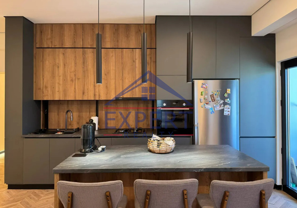 ՔԱՆԱՔԵՌ-ԶԵՅԹՈՒՆ, ԳՈԳՈԼԻ ՓՈՂՈՑ, 3 ՍԵՆՅԱԿ