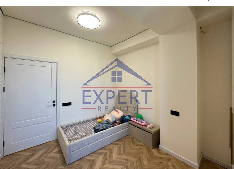 ՔԱՆԱՔԵՌ-ԶԵՅԹՈՒՆ, ԳՈԳՈԼԻ ՓՈՂՈՑ, 3 ՍԵՆՅԱԿ